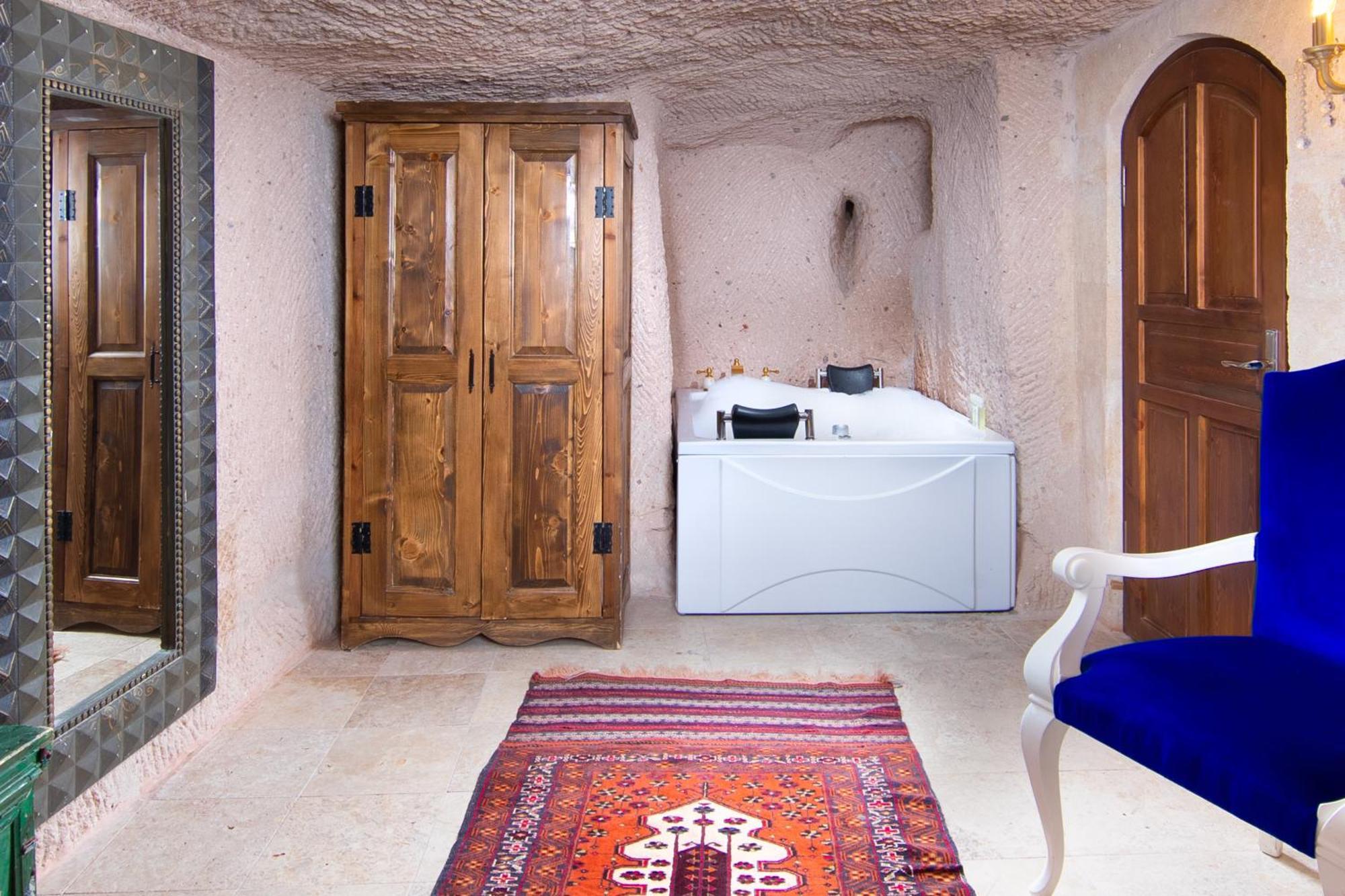 אוצ'יסר Cappadocia Fairy Chimneys Selfie Cave Hotels - Special Class מראה חיצוני תמונה