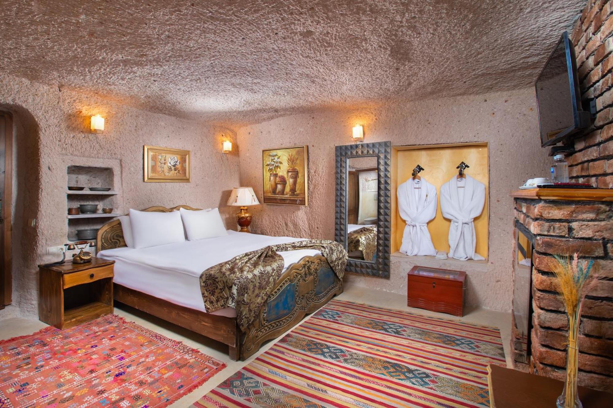 אוצ'יסר Cappadocia Fairy Chimneys Selfie Cave Hotels - Special Class מראה חיצוני תמונה