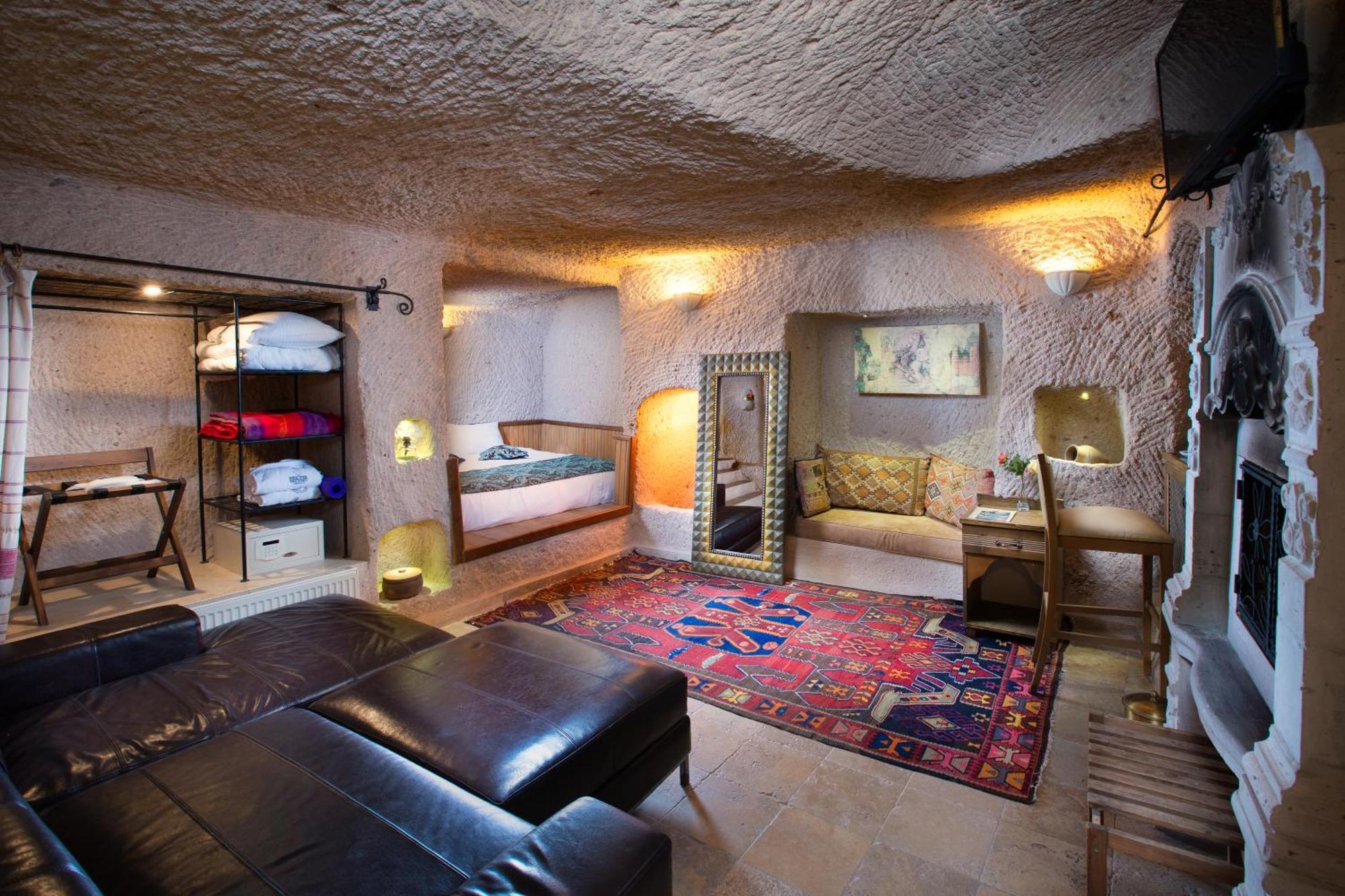 אוצ'יסר Cappadocia Fairy Chimneys Selfie Cave Hotels - Special Class מראה חיצוני תמונה
