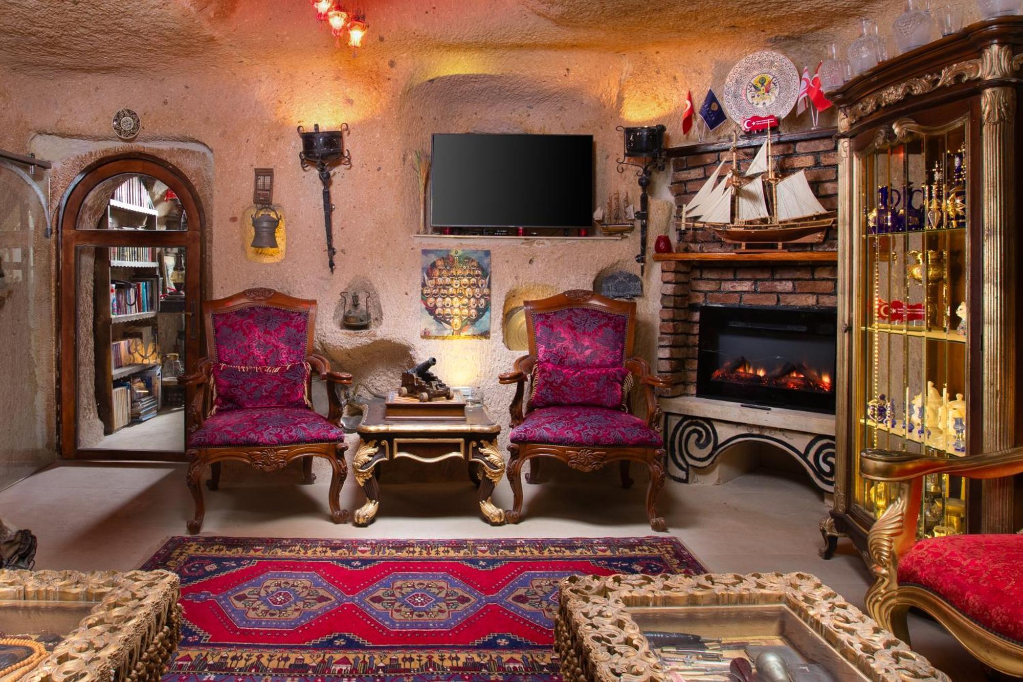אוצ'יסר Cappadocia Fairy Chimneys Selfie Cave Hotels - Special Class מראה חיצוני תמונה