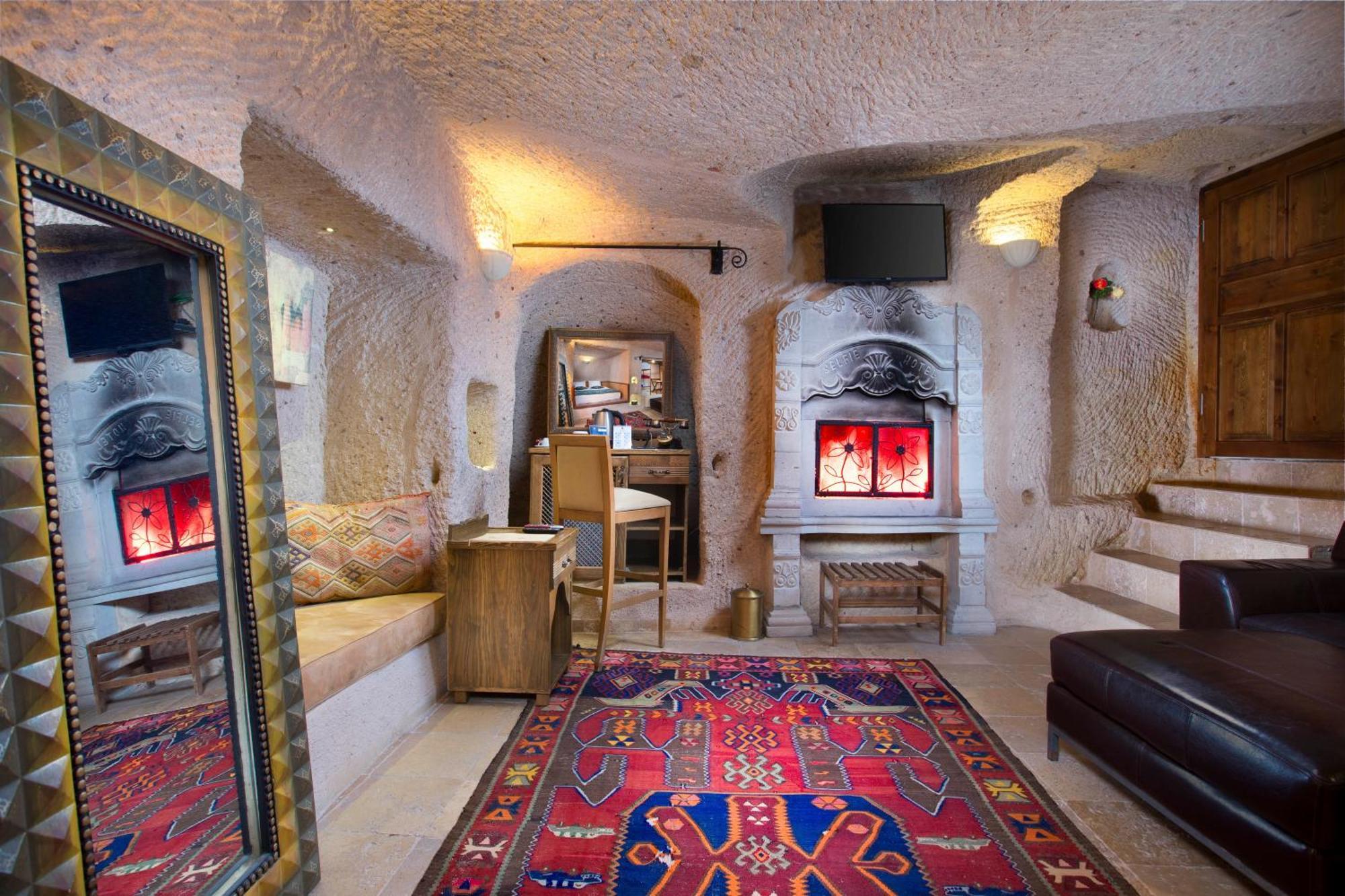 אוצ'יסר Cappadocia Fairy Chimneys Selfie Cave Hotels - Special Class מראה חיצוני תמונה