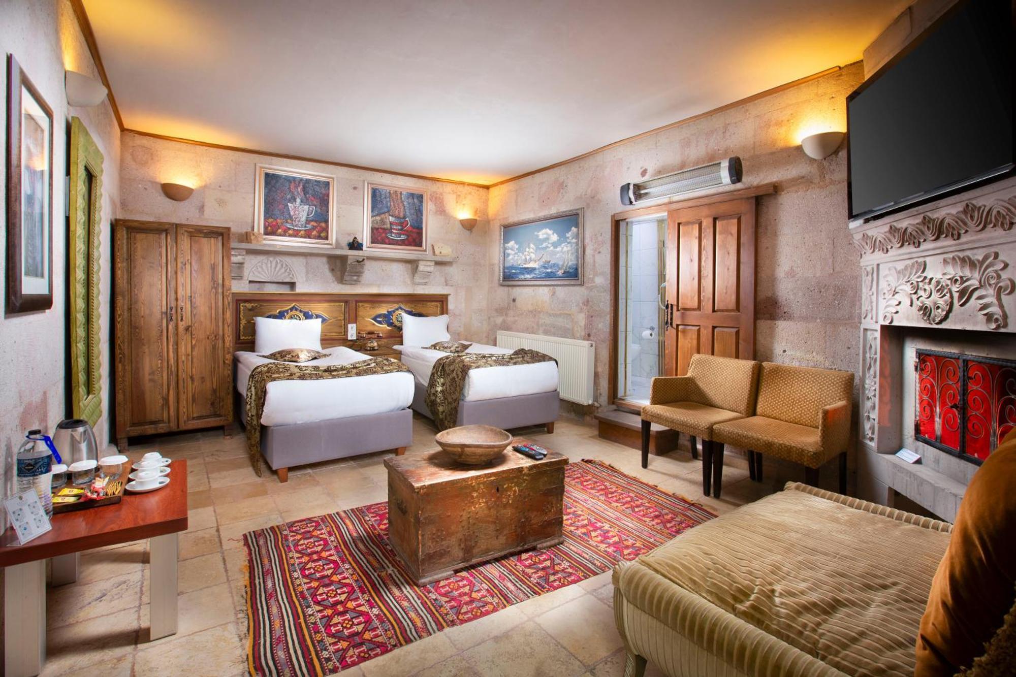 אוצ'יסר Cappadocia Fairy Chimneys Selfie Cave Hotels - Special Class מראה חיצוני תמונה