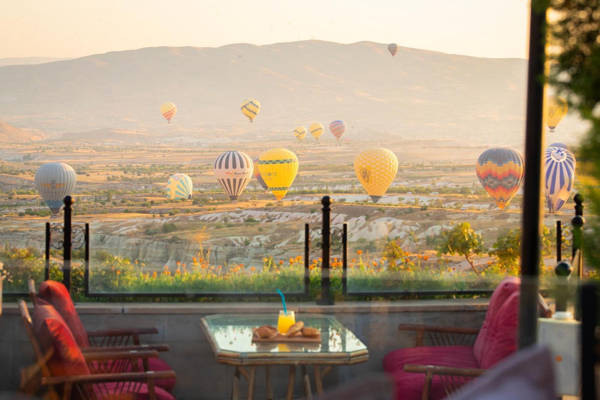 אוצ'יסר Cappadocia Fairy Chimneys Selfie Cave Hotels - Special Class מראה חיצוני תמונה